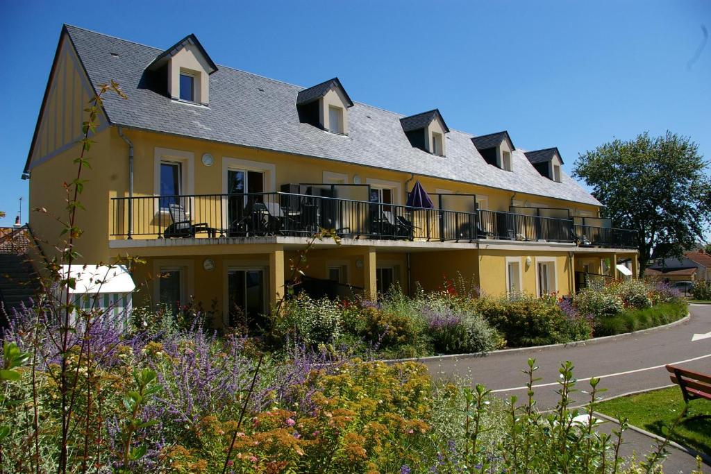 Residence Le Bois Flotte Мервил-Франсвил-Плаж Екстериор снимка